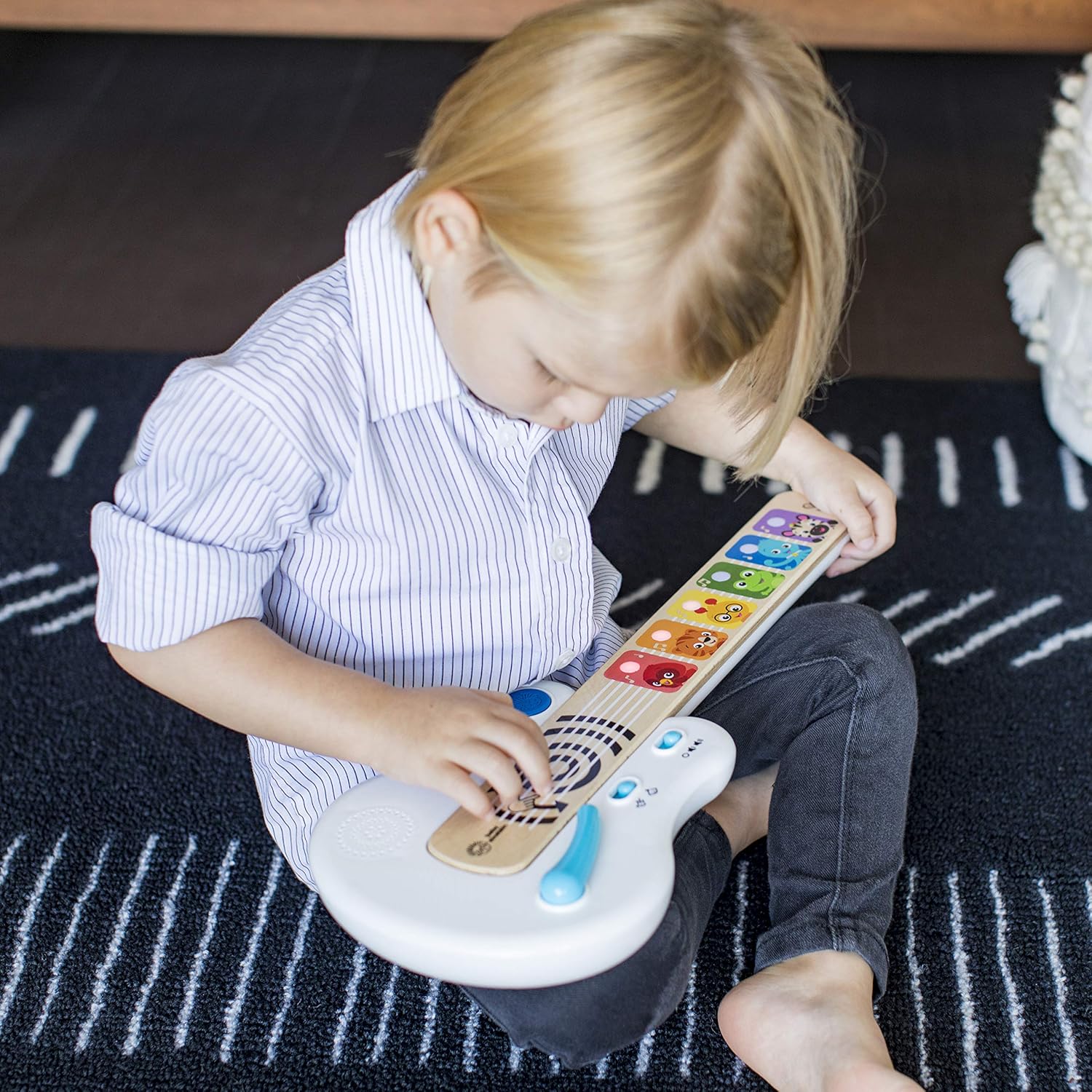 Magic Touch Wooden Toy Guitar  - Baby Products In recension och pris